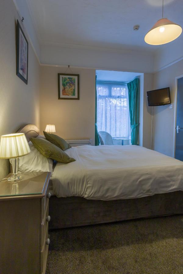 Relax At Rosscourt Guest House-Free On Site Parking (Adults Only) Bournemouth Exterior photo