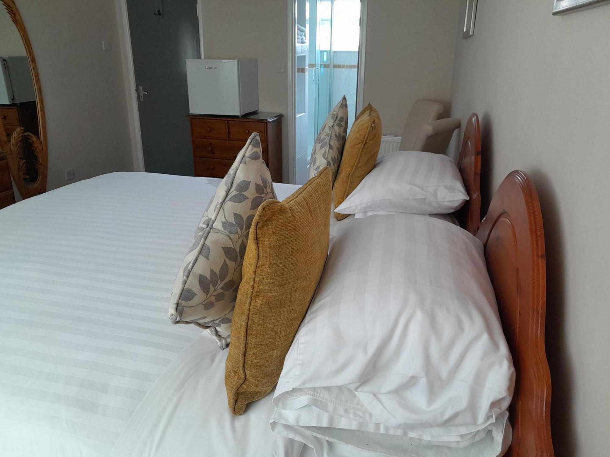 Relax At Rosscourt Guest House-Free On Site Parking (Adults Only) Bournemouth Exterior photo