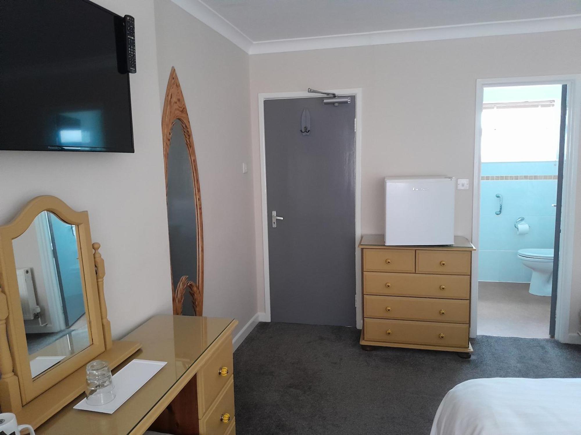 Relax At Rosscourt Guest House-Free On Site Parking (Adults Only) Bournemouth Exterior photo