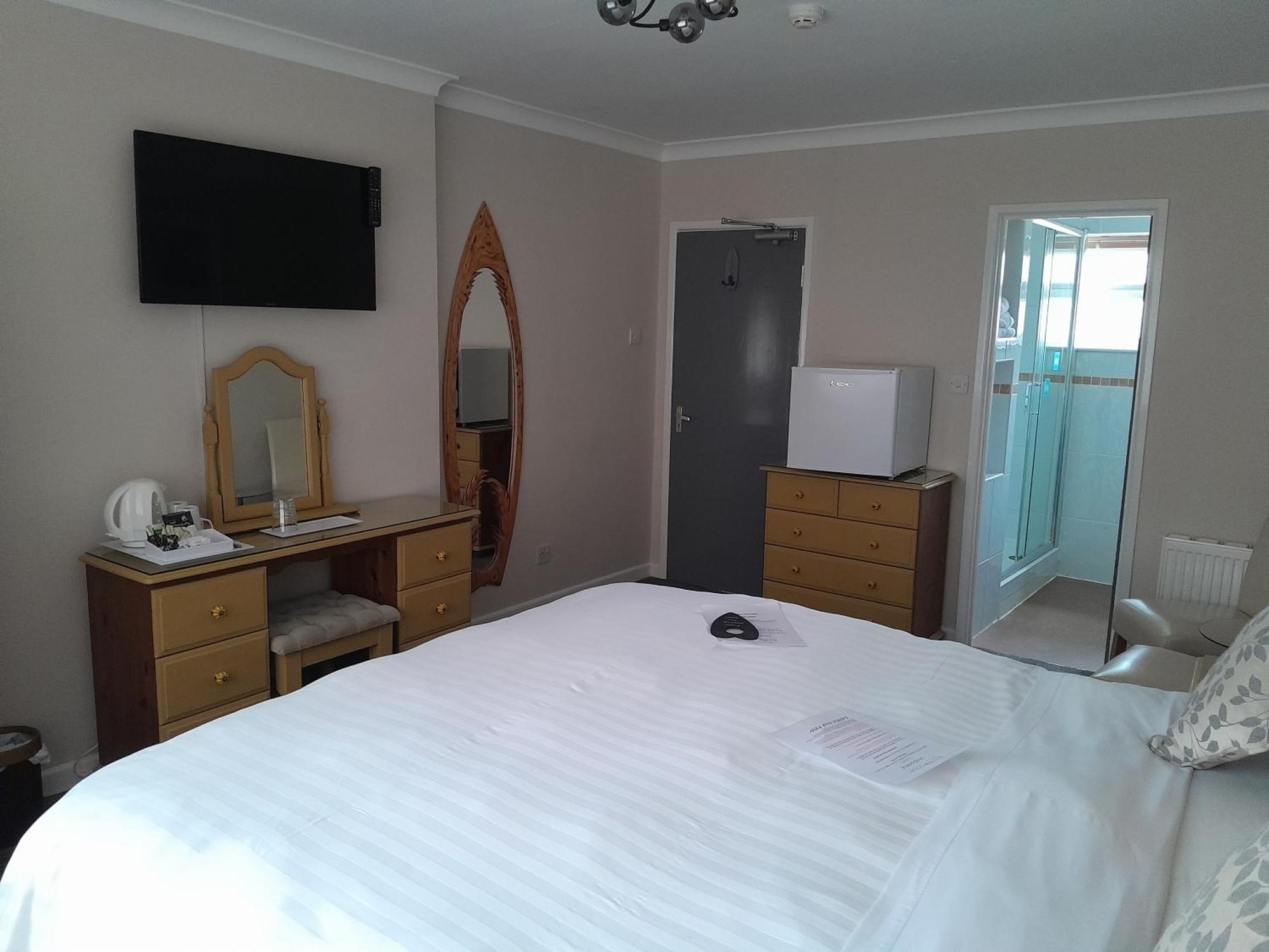 Relax At Rosscourt Guest House-Free On Site Parking (Adults Only) Bournemouth Exterior photo