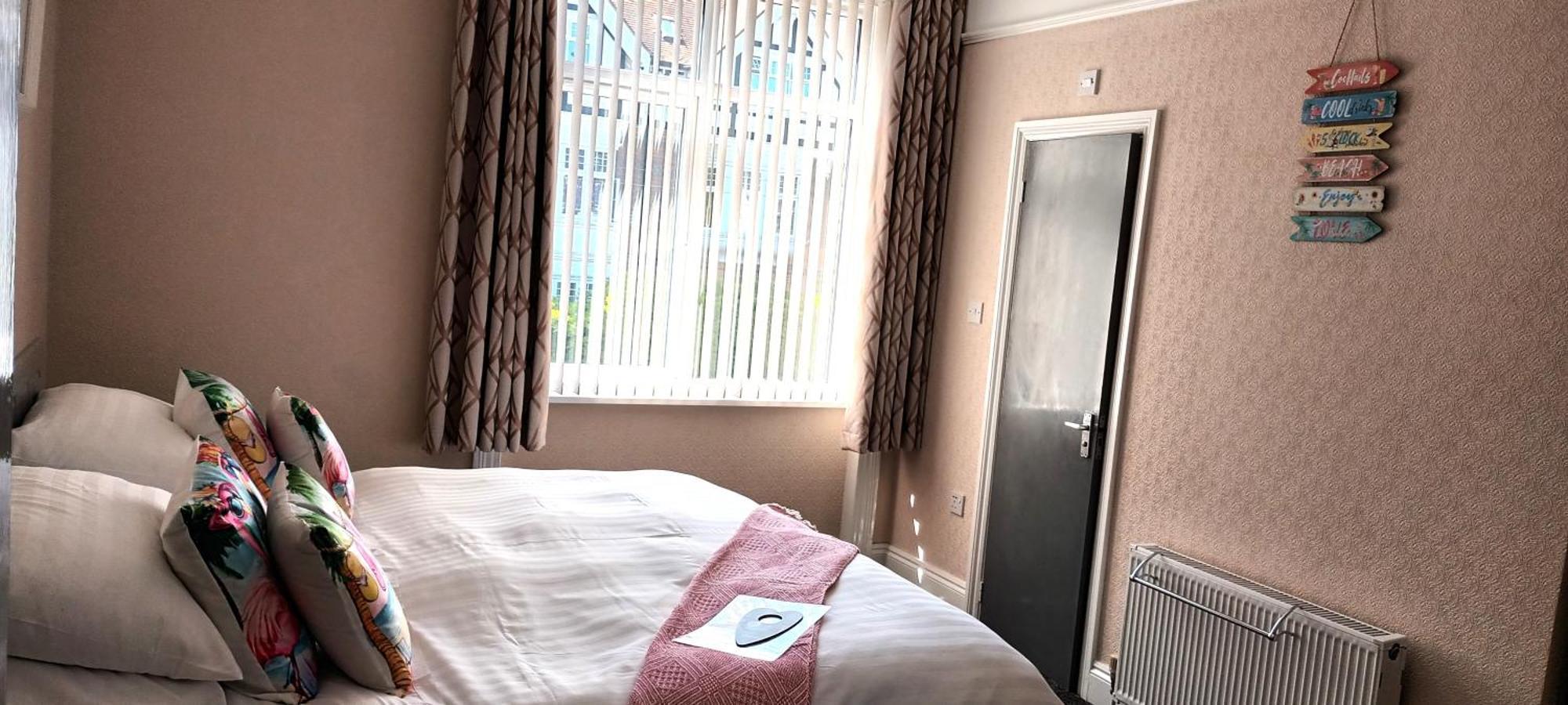 Relax At Rosscourt Guest House-Free On Site Parking (Adults Only) Bournemouth Exterior photo
